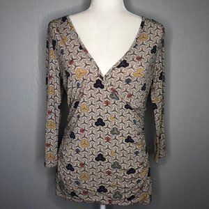 Lily & Me Faux Wrap Ruched Geometric V-Neck Top